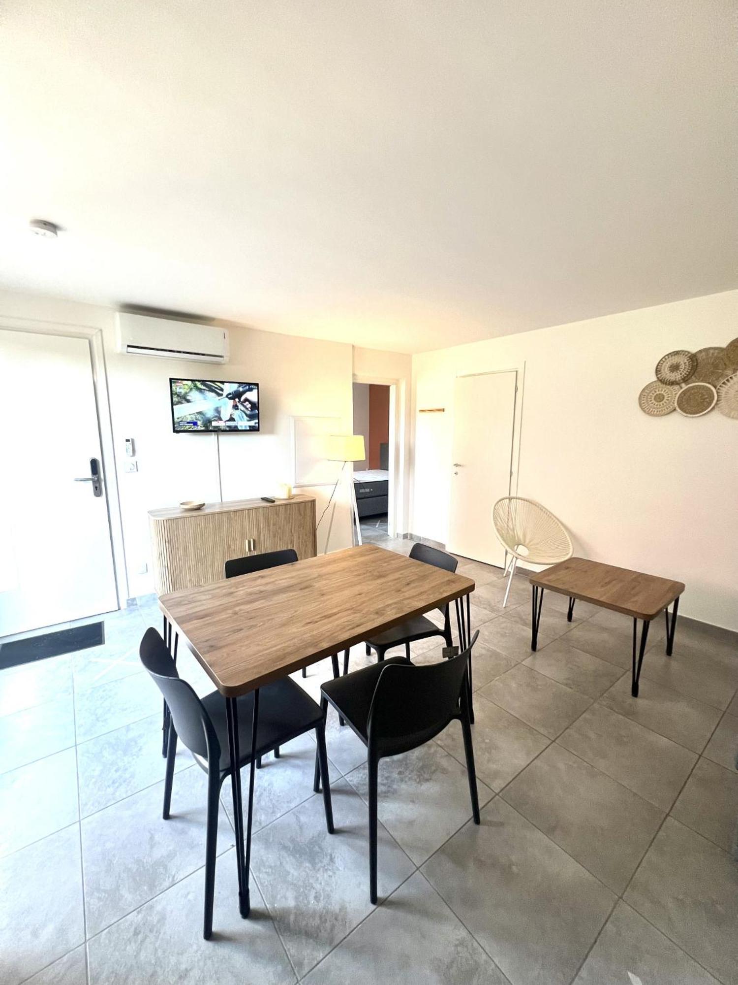 Residence Hoteliere Les Hameaux De Saint Cyprien Appartement 35 M2 1 Chambre Lecci Eksteriør billede
